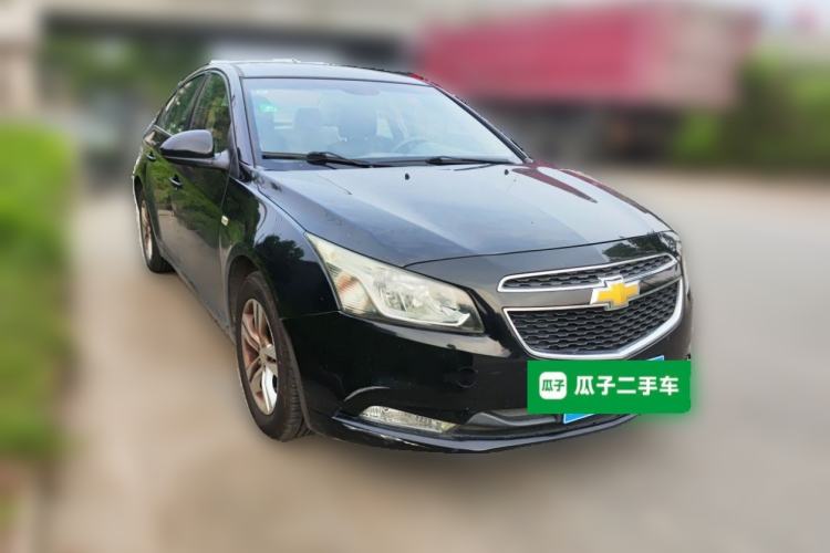 Used Chevrolet Cruze 2015 1.5L Classic SE AT Front Right 45 Deg