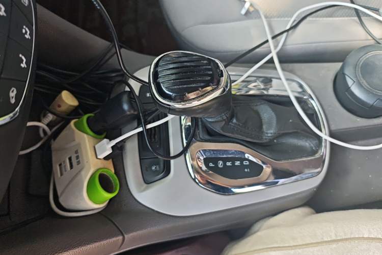 Used Chevrolet Cruze 2015 1.5L Automatic Fashion Navigation Edition Gear Lever