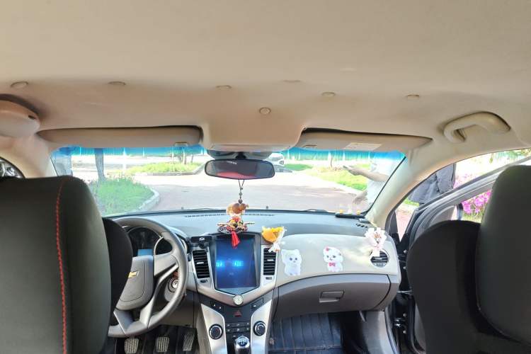 Used Chevrolet Cruze 2015 1.5L Classic SL MT Headliner