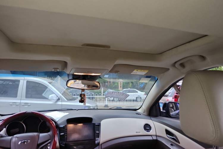 Used Chevrolet Cruze 2015 1.5L Classic SE AT Headliner