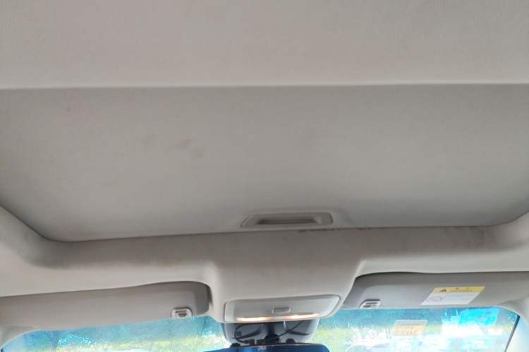 Used Chevrolet Cruze 2015 1.5L Classic SE MT Headliner