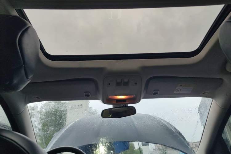 Used Chevrolet Cruze 2015 1.5L Automatic Luxury Edition Headliner