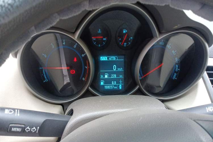Used Chevrolet Cruze 2015 1.5L Classic SE MT Instrument Cluster