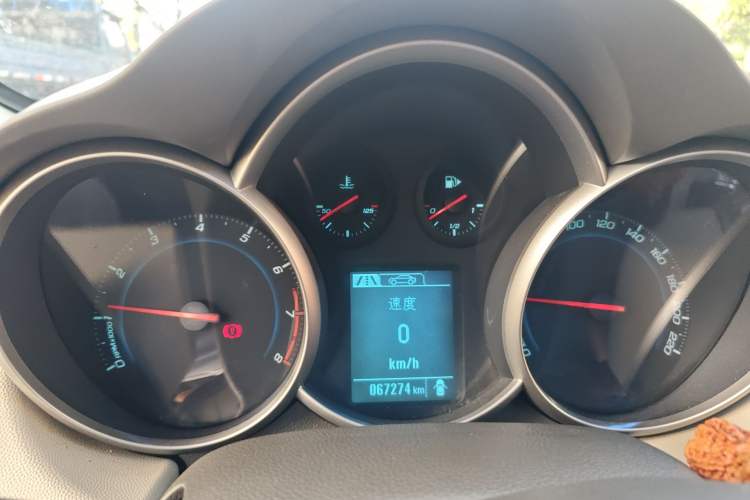 Used Chevrolet Cruze 2015 1.5L Classic SL MT Instrument Cluster