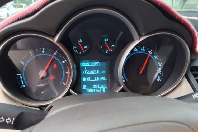 Used Chevrolet Cruze 2015 1.5L Classic SE MT Instrument Cluster