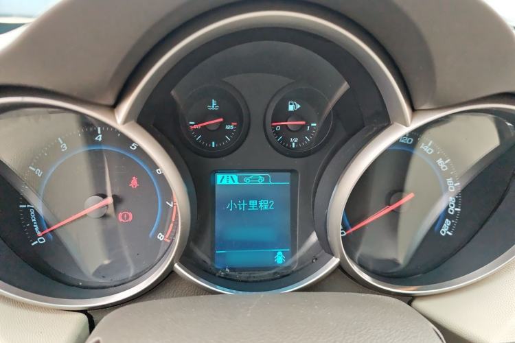 Used Chevrolet Cruze 2015 1.5L Classic SL MT Instrument Cluster