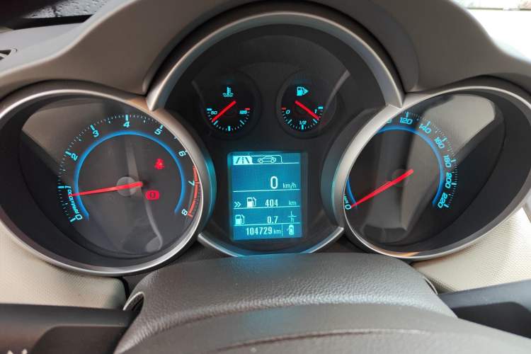 Used Chevrolet Cruze 2015 1.5L Classic SE MT Instrument Cluster