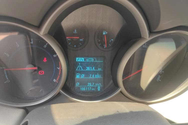 Used Chevrolet Cruze 2015 1.5L Classic SE MT Instrument Cluster