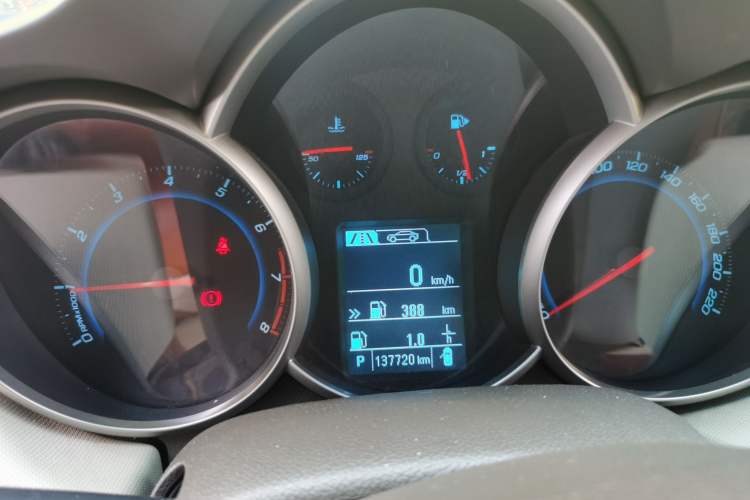 Used Chevrolet Cruze 2015 1.5L Classic SE AT Instrument Cluster