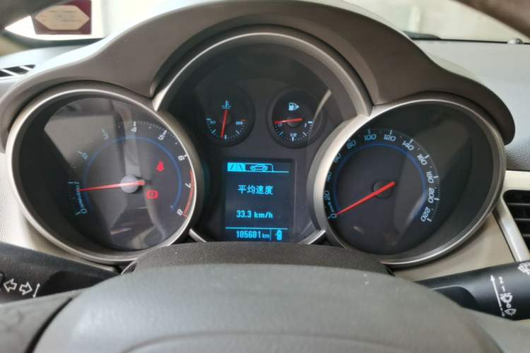Used Chevrolet Cruze 2015 1.5L Classic SL MT Instrument Cluster