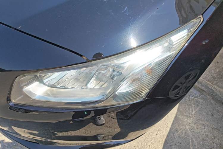 Used Chevrolet Cruze 2015 1.5L Classic SL MT Left Front Headlight