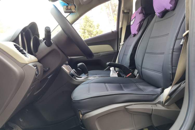 Used Chevrolet Cruze 2015 1.5L Classic SE AT Left Front Seat