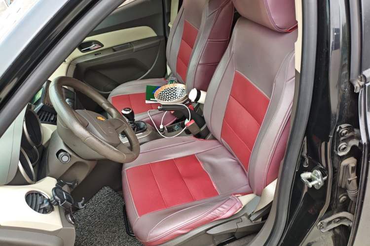 Used Chevrolet Cruze 2015 1.5L Classic SL MT Left Front Seat