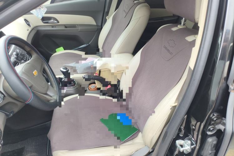 Used Chevrolet Cruze 2015 1.5L Classic SE MT Left Front Seat