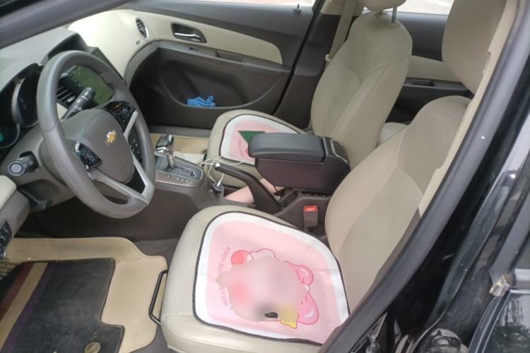 Used Chevrolet Cruze 2015 1.5L Classic SE AT Left Front Seat