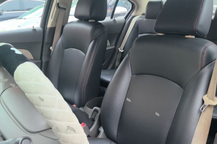 Used Chevrolet Cruze 2015 1.5L Classic SL MT Left Front Seat