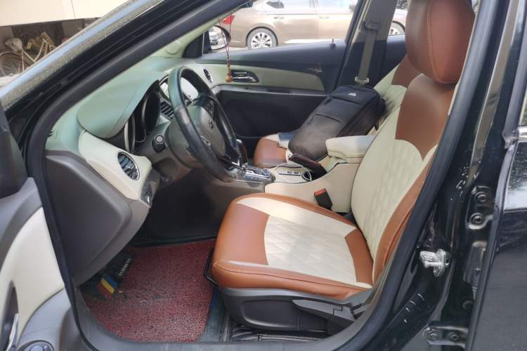 Used Chevrolet Cruze 2015 1.5L Classic SE AT Left Front Seat