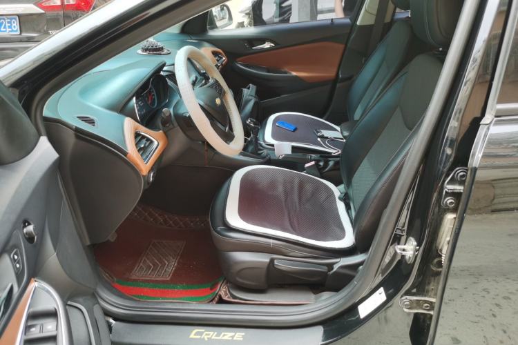 Used Chevrolet Cruze 2015 1.5L Manual Elite Edition Left Front Seat