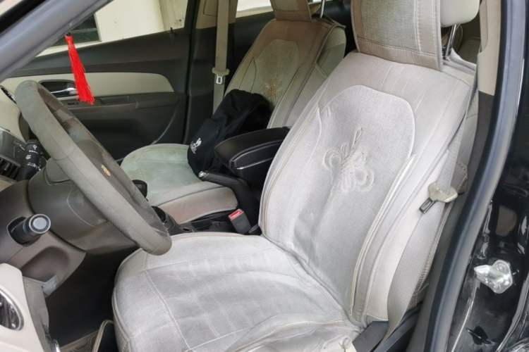 Used Chevrolet Cruze 2015 1.5L Classic SL MT Left Front Seat
