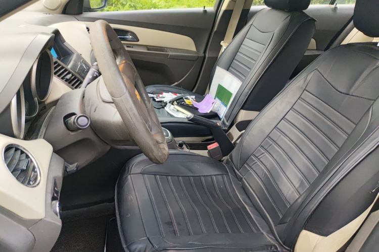 Used Chevrolet Cruze 2015 1.5L Classic SE AT Left Front Seat