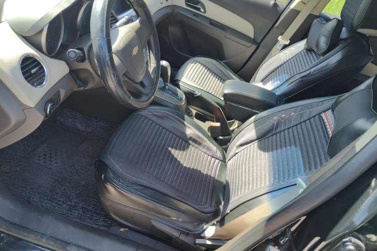 Used Chevrolet Cruze 2015 1.5L Classic SE AT Left Front Seat