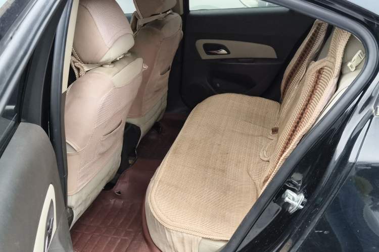 Used Chevrolet Cruze 2015 1.5L Classic SL MT Left Rear Seat