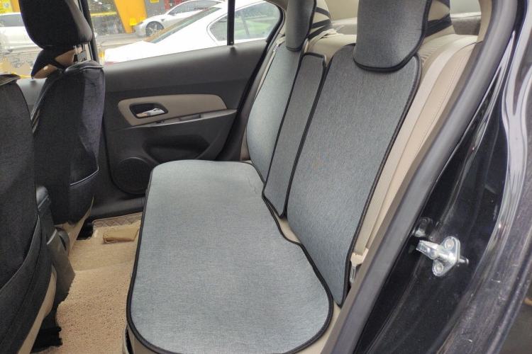 Used Chevrolet Cruze 2015 1.5L Classic SE MT Left Rear Seat