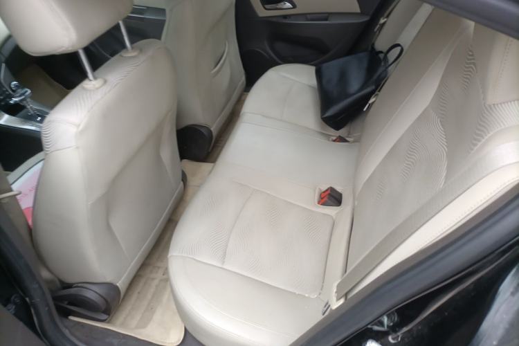 Used Chevrolet Cruze 2015 1.5L Classic SE AT Left Rear Seat