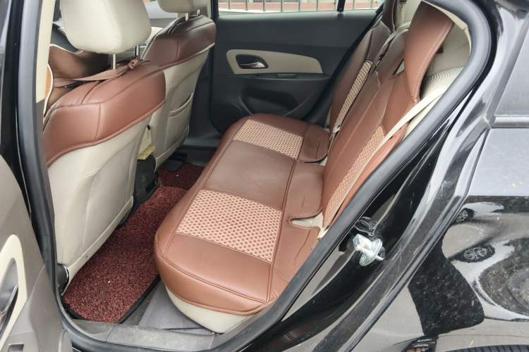 Used Chevrolet Cruze 2015 1.5L Classic SE AT Left Rear Seat