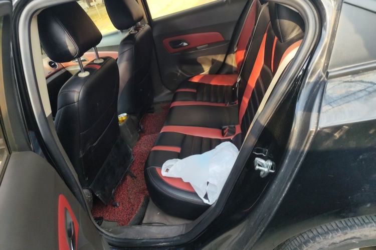 Used Chevrolet Cruze 2015 1.5L Classic SE AT Left Rear Seat