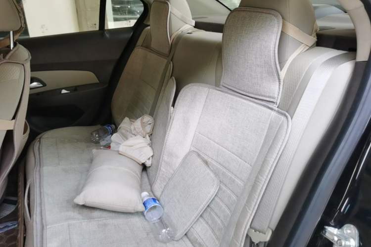 Used Chevrolet Cruze 2015 1.5L Classic SL MT Left Rear Seat