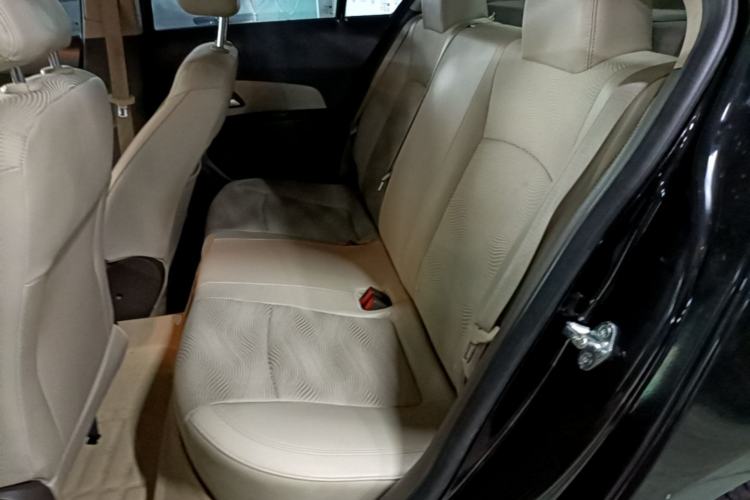 Used Chevrolet Cruze 2015 1.5L Classic SE AT Left Rear Seat