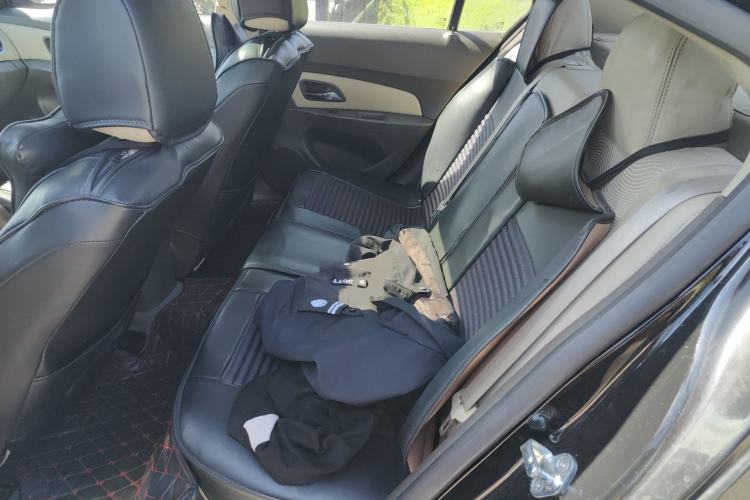 Used Chevrolet Cruze 2015 1.5L Classic SE AT Left Rear Seat