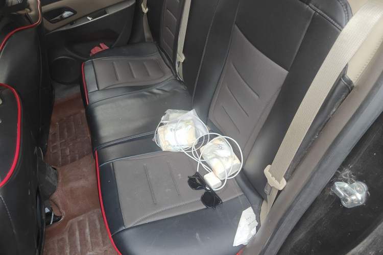 Used Chevrolet Cruze 2015 1.5L Classic SE MT Left Rear Seat