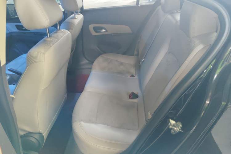 Used Chevrolet Cruze 2015 1.5L Classic SL MT Left Rear Seat