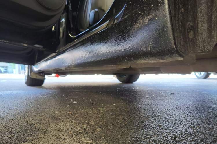 Used Chevrolet Cruze 2015 1.5L Classic SL MT Left Side Sill