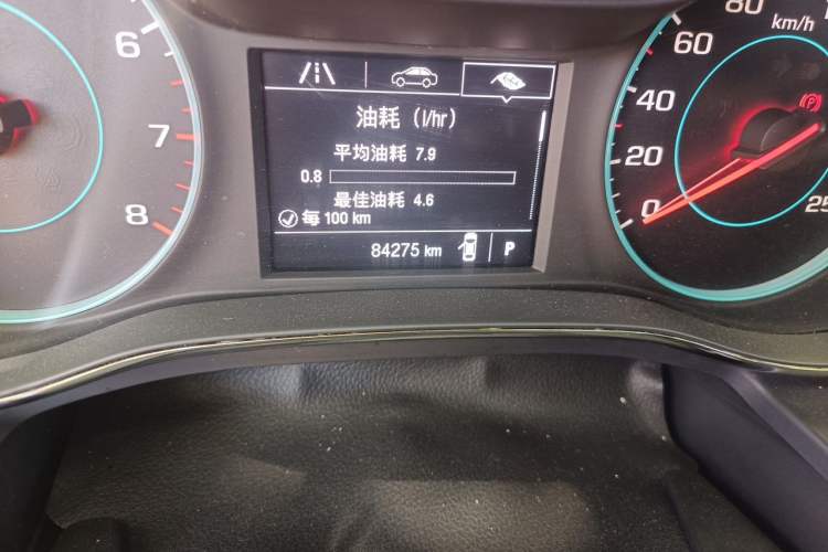 Used Chevrolet Cruze 2015 1.5L Automatic Luxury Edition Odometer Close Up