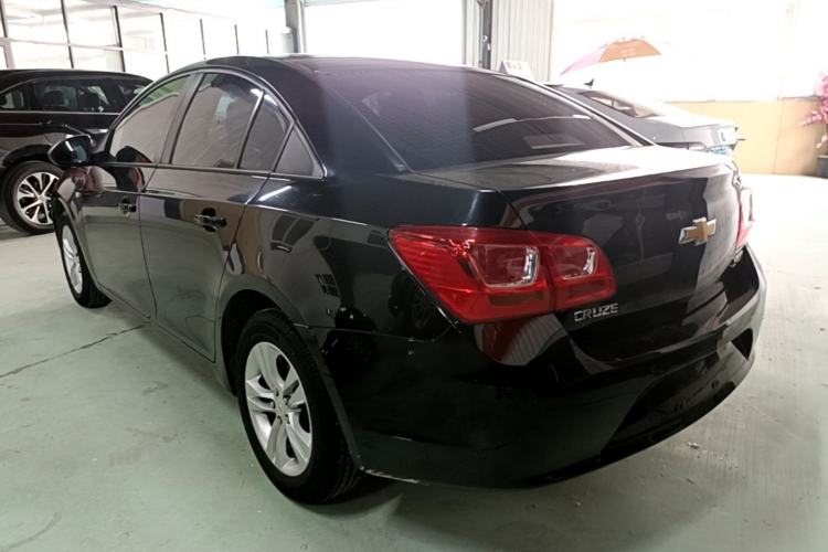 Used Chevrolet Cruze 2015 1.5L Classic SE AT Rear Left 45 Deg