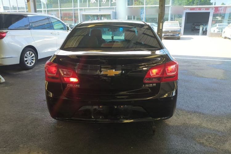 Used Chevrolet Cruze 2015 1.5L Classic SL MT Rear
