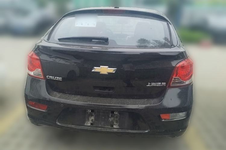 Used Chevrolet Cruze 2015 Hatchback 1.6L Manual Comfort Edition Rear