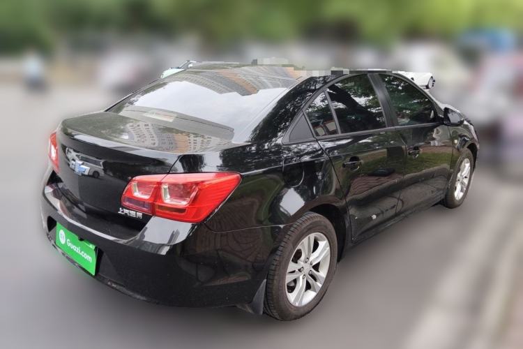 Used Chevrolet Cruze 2015 1.5L Classic SE MT Rear Right 45 Deg