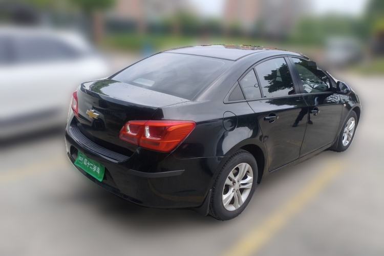Used Chevrolet Cruze 2015 1.5L Classic SE MT Rear Right 45 Deg