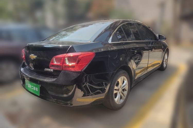 Used Chevrolet Cruze 2015 1.5L Classic SE MT Rear Right 45 Deg