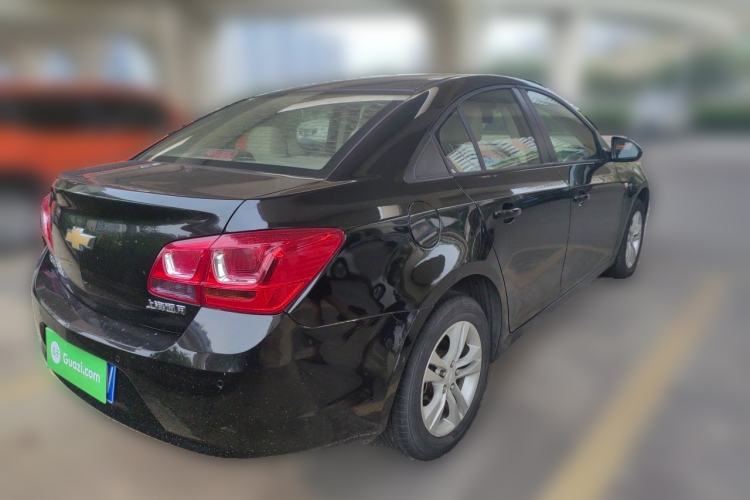Used Chevrolet Cruze 2015 1.5L Classic SE AT Rear Right 45 Deg