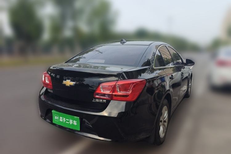 Used Chevrolet Cruze 2015 1.5L Classic SE AT Rear Right 45 Deg