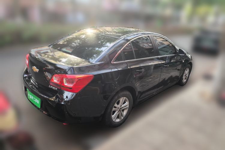 Used Chevrolet Cruze 2015 1.5L Classic SL MT Rear Right 45 Deg