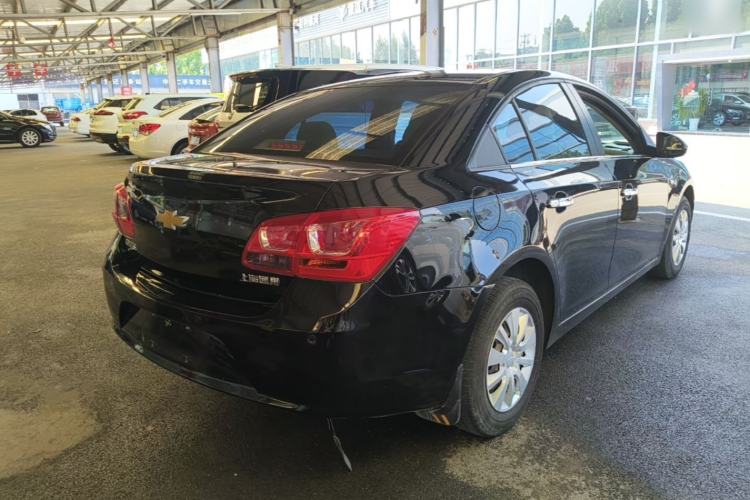 Used Chevrolet Cruze 2015 1.5L Classic SL MT Rear Right 45 Deg