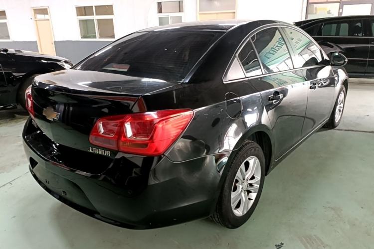 Used Chevrolet Cruze 2015 1.5L Classic SE AT Rear Right 45 Deg
