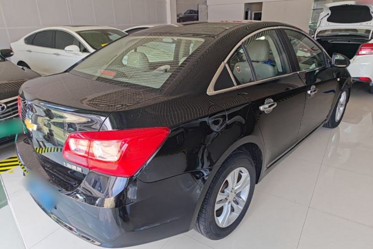 Used Chevrolet Cruze 2015 1.5L Classic SE MT Rear Right 45 Deg