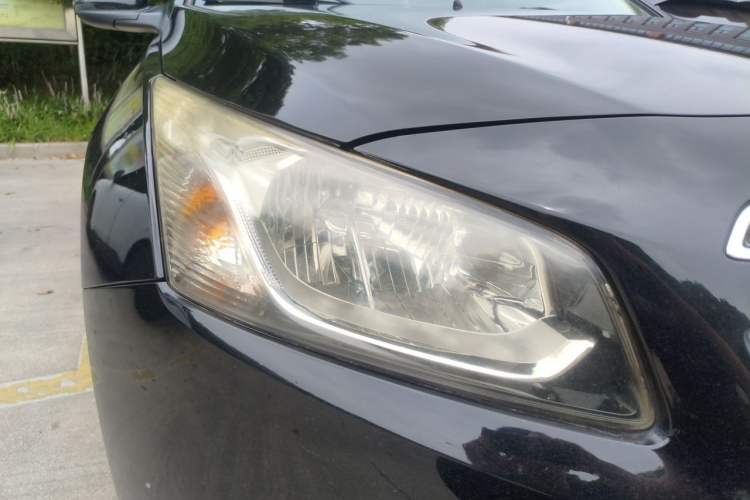 Used Chevrolet Cruze 2015 1.5L Classic SE MT Right Front Headlight